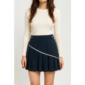 Eloide Navy Pleated Mini Skirt M NWT Asymmetrical Front White Trim Classic